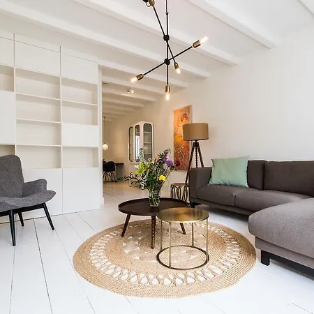 Short Group Jordaan Harlem Serviced Apartment *